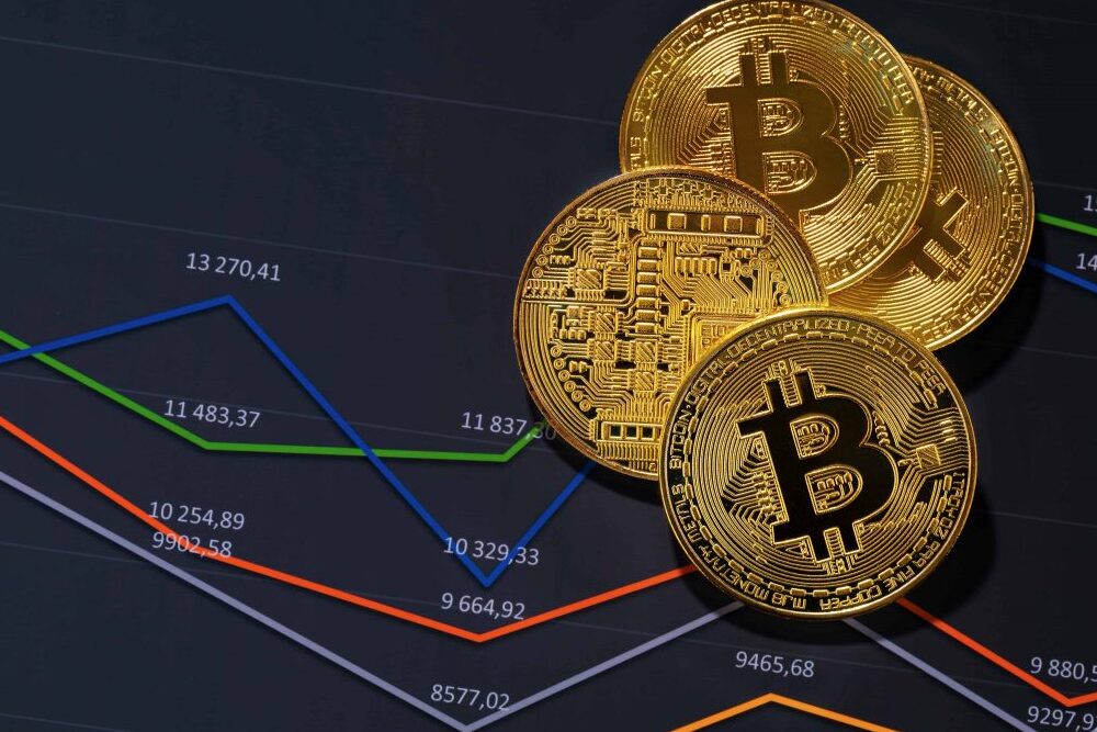 Bitcoin surpasses $68,000, ETH at $3,700, SOL, XRP and DOGE increase