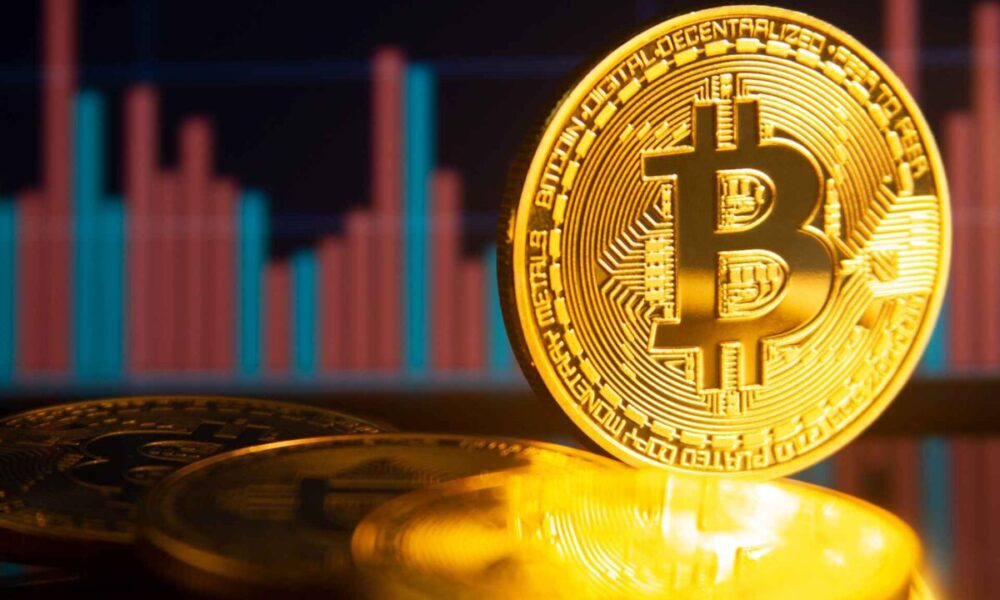 Bloomberg reveals reasons behind falling prices of Bitcoin, ETH, SOL, XRP and SHIB