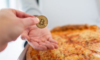 Celebrating 10,000 BTC pizza order