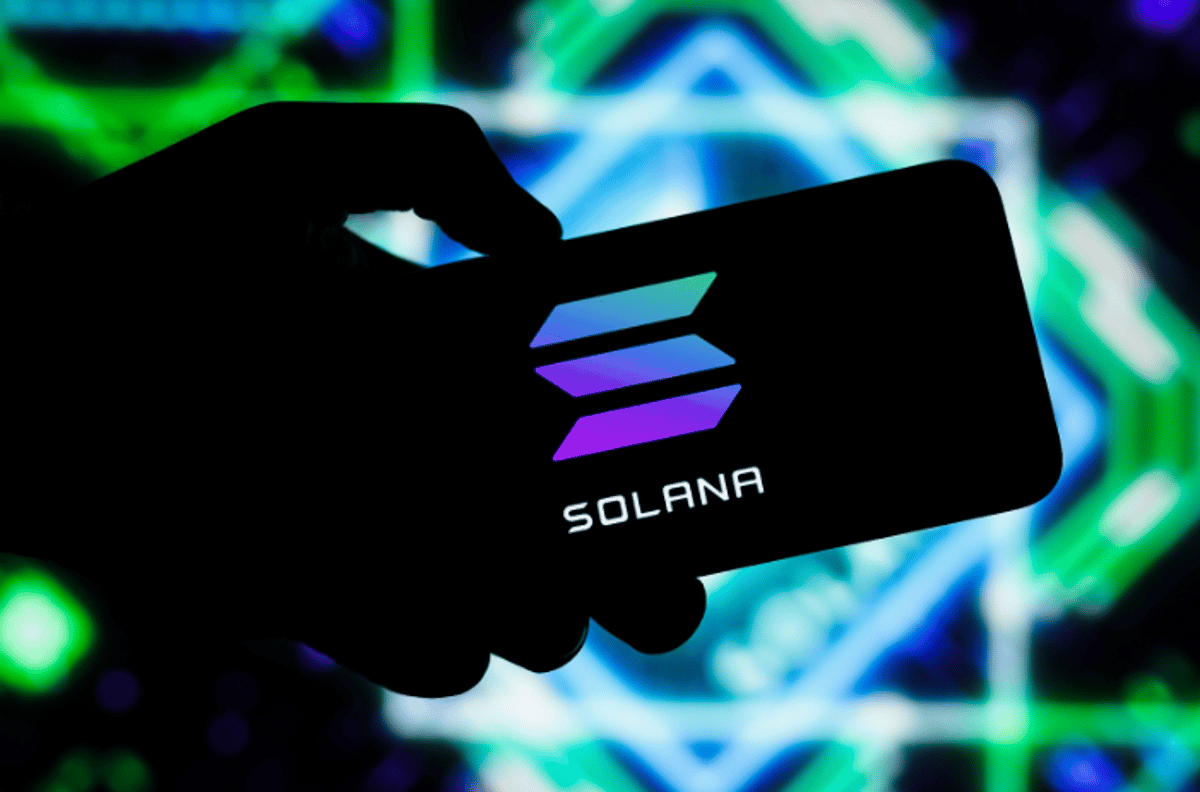 Solana rebounds after market drop